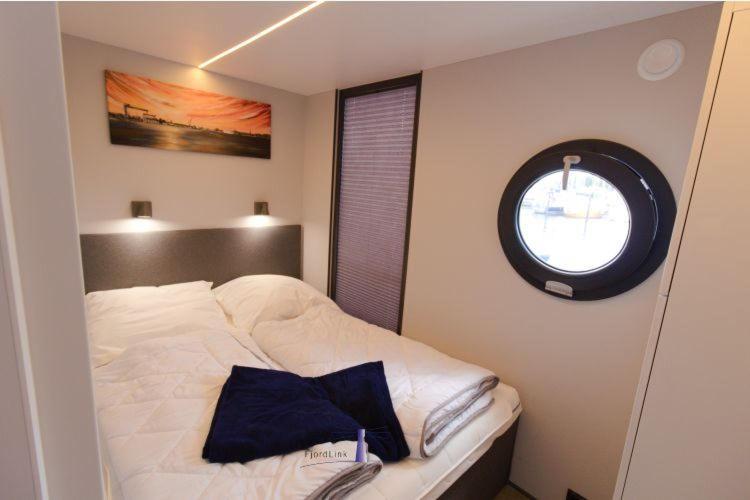 Hausboot Fjord Aries Mit Dachterrasse In Schleswig Hotel Kültér fotó